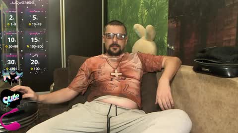 Snapshot of danielocool chatting on December 23, 6:27 pm DanieloCool online show from December 23, 6:27 pm