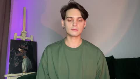 danieltuckerr online show from October 30, 4:52 pm