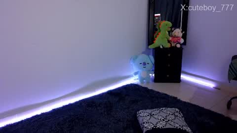 Danny online show from October 31, 10:07 am