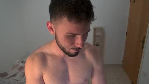 Snapshot of dannyboy_x_ chatting on October 23, 9:40 pm dannyboy_x_ online show from October 23, 9:40 pm