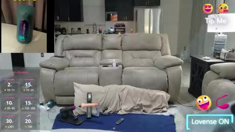 danooo1984 online show from October 12, 4:17 am