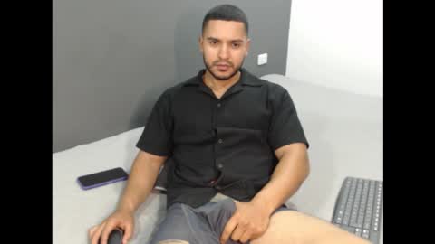 Snapshot of dantebrown1 chatting on October 13, 11:55 pm dantebrown1 online show from October 13, 11:55 pm