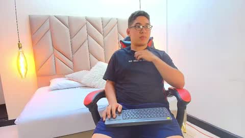 Dante online show from November 16, 4:25 am