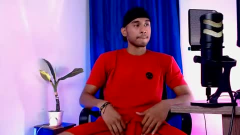 Dante Santoro online show from July 23, 9:23 pm