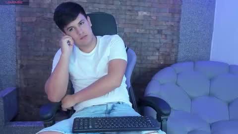 dantestone1 online show from November 25, 8:00 pm