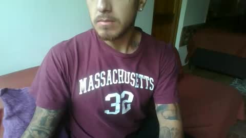 Incubus boy online show from April 14, 5:12 pm