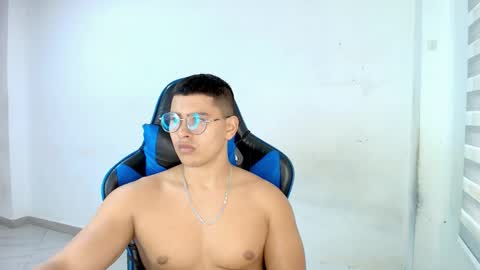 Dantraxx online show from February 14, 4:46 pm