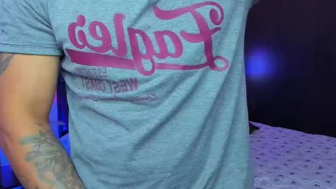 danyfitguy_ online show from March 5, 10:33 pm