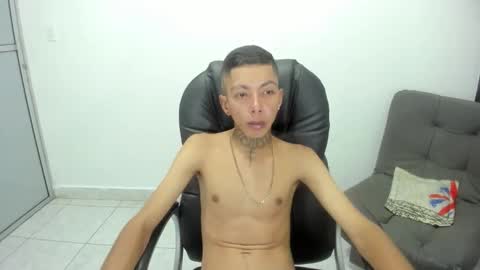 Darikson online show from December 2, 7:06 pm