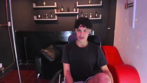 Scoot online show from December 19, 9:28 pm