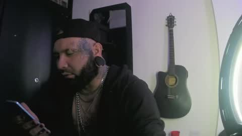 darkclothes online show from January 7, 6:35 pm