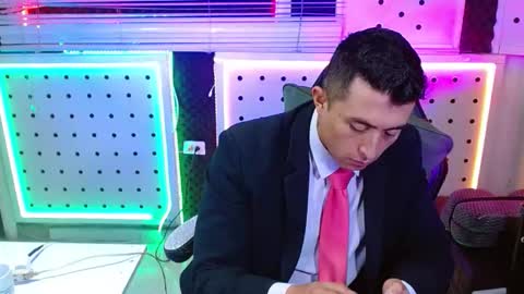 DARKO0717 online show from February 18, 4:15 pm