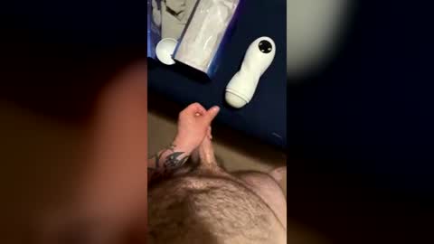 darylvettese1991 online show from June 12, 1:37 am