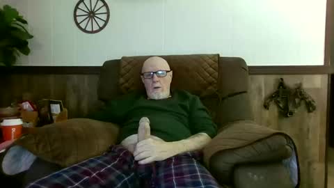 dave571960 online show from April 5, 11:07 am