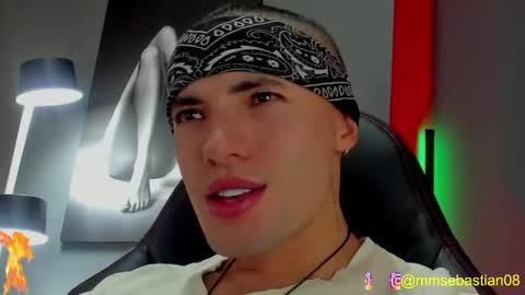 David Jons online show from April 8, 12:44 am