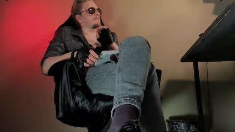 Vincente online show from February 7, 8:36 pm