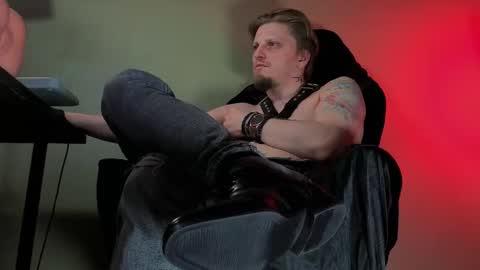 Vincente online show from March 6, 9:45 pm