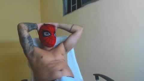 Snapshot of davidlenonn_ chatting on November 1, 6:06 am Lennon online show from November 1, 6:06 am