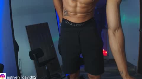 Estiven online show from October 10, 11:30 pm