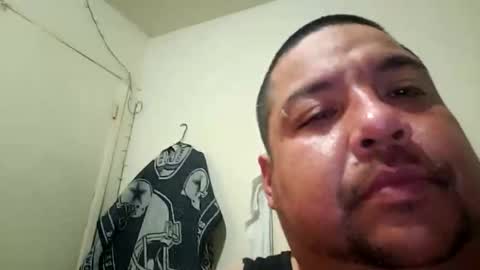 Snapshot of davidzhere222800 chatting on January 4, 12:37 am davidzhere222800 online show from January 4, 12:37 am