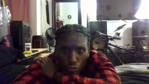 Verse femmasc boi online show from March 2, 8:21 am