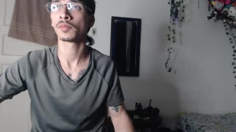 dazzayy online show from May 21, 1:56 am
