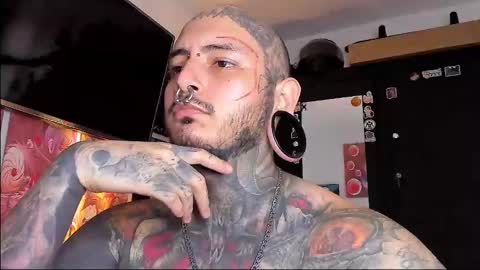 Snapshot of death_ink666 chatting on January 22, 7:24 pm    online show from January 22, 7:24 pm