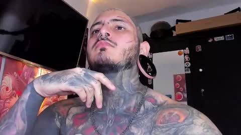 Snapshot of death_ink666 chatting on December 28, 7:01 pm    online show from December 28, 7:01 pm
