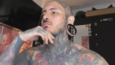 Snapshot of death_ink666 chatting on February 9, 5:22 pm    online show from February 9, 5:22 pm