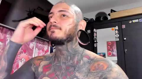 Snapshot of death_ink666 chatting on December 3, 7:33 pm    online show from December 3, 7:33 pm