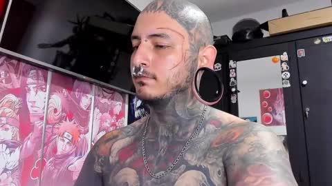 Snapshot of death_ink666 chatting on December 10, 5:22 pm    online show from December 10, 5:22 pm