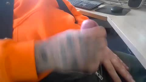 Snapshot of deepstrokes25 chatting on February 11, 5:07 pm deepstrokes25 online show from February 11, 5:07 pm