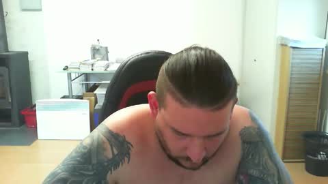 deinspielzeug87 online show from November 18, 2:43 pm