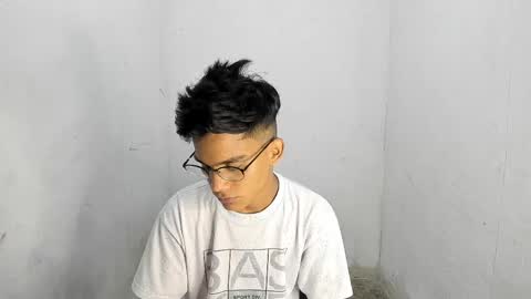 deivi_colins online show from October 8, 2:05 am