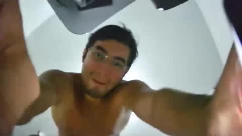 Snapshot of deividellobo chatting on February 21, 5:13 am deividellobo online show from February 21, 5:13 am