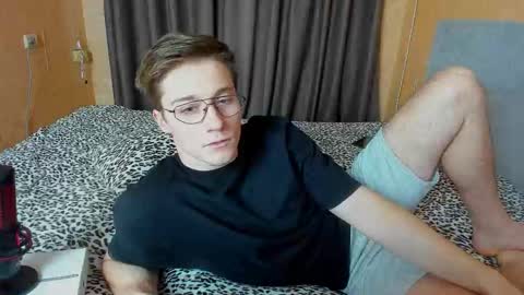 Deni online show from December 3, 12:33 pm