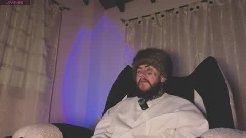 Oliver online show from April 13, 3:40 am