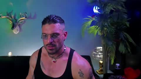 dennis_cox_ online show from April 1, 8:39 pm