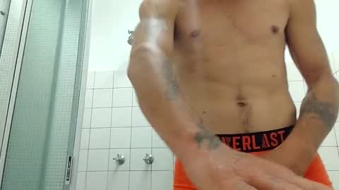 Snapshot of deon1891 chatting on January 31, 12:40 pm deon1891 online show from January 31, 12:40 pm