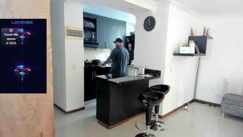 dereckgreen online show from April 1, 4:59 pm