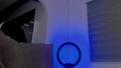 dereckhardd online show from March 5, 9:49 am