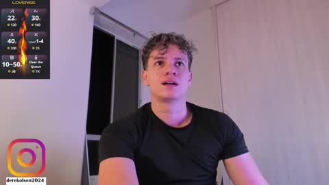 Snapshot of derekolsen_ chatting on October 22, 3:10 am Derek IG Derekolsen2024 online show from October 22, 3:10 am