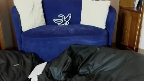 Derek online show from November 24, 12:00 am