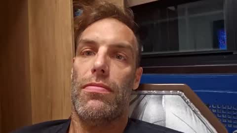 Tall and Handsome online show from November 10, 12:37 am