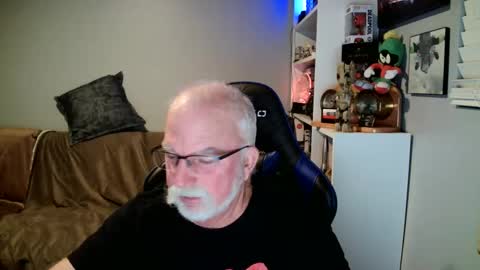 D K online show from December 4, 3:26 am