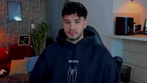 JULIAN online show from December 21, 10:18 pm