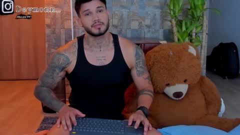 JULIAN online show from October 25, 8:32 pm