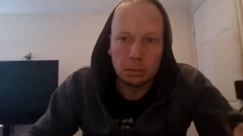 deznuts130 online show from February 15, 8:02 am