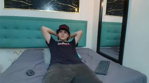 Snapshot of dia_fax18 chatting on October 20, 8:02 pm   online show from October 20, 8:02 pm