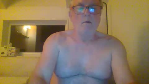 Snapshot of dial76 chatting on March 4, 4:27 am dial76 online show from March 4, 4:27 am